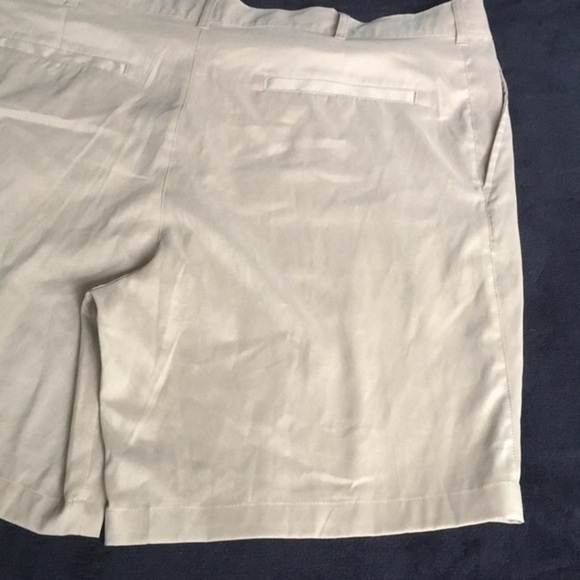Russell Mens Tan Khaki Shorts - Picture 9 of 10